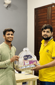 Omax | About | Team culture and office life